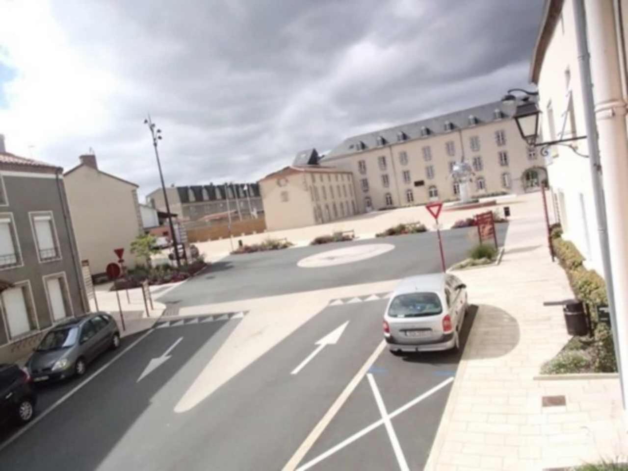 Appart-Alma Saint-Laurent-sur-Sèvre Exteriér fotografie